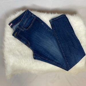 Tommy Hilfiger Mid Rise Straight Legging Jeans